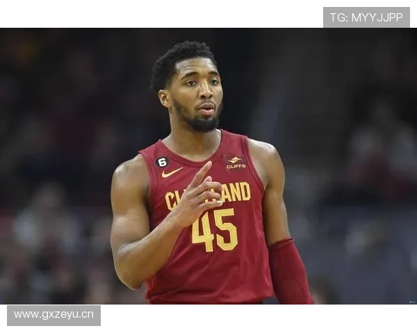 德罗赞无球切入效率提升明显 拉开球队进攻空间与米切尔形成差异