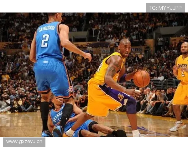 科比连续季后赛高效突破拉开得分差距成球队关键